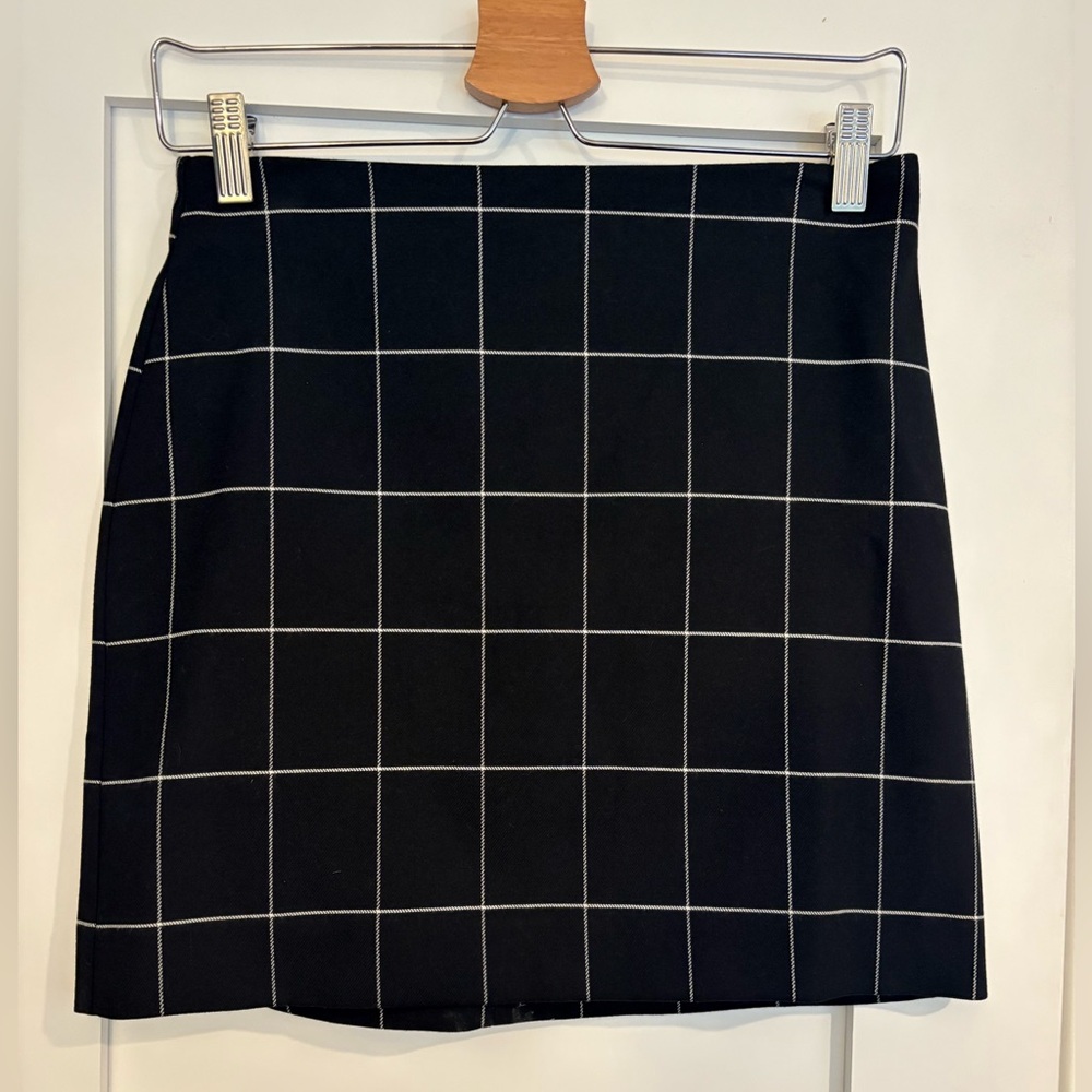 H&M Black and White Checkered Mini Skirt